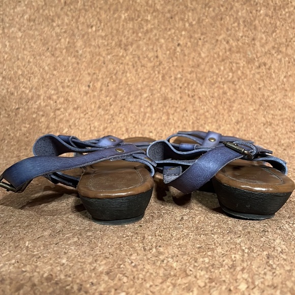 Sandals - Picture 5 of 8